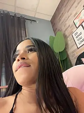 EmmaExoticaXXX webcam