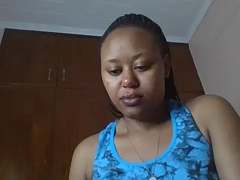 IvoryMus webcam