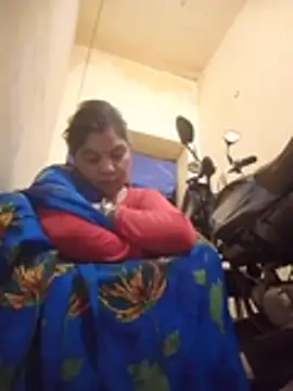Missrajni780304 webcam