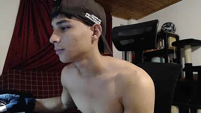 marck-pro (M twink) - Show cumm 🫦🍆💦🔥🔥🔥