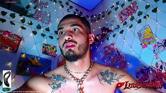 lovexjuxn77 (M twink) - 🎯SEXY STREAPTEASE + OIL BODY🎯