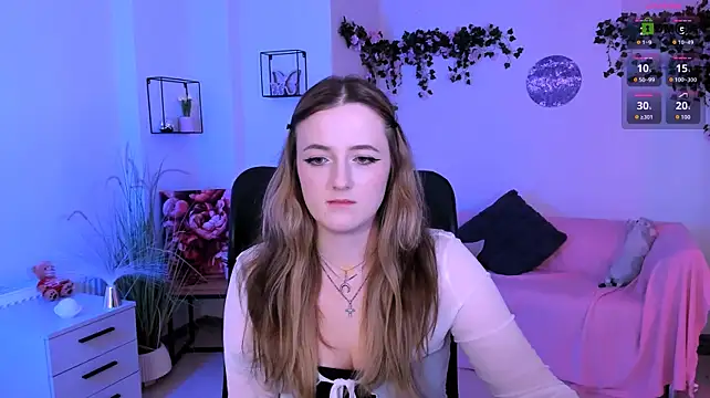 luna_berryy webcam