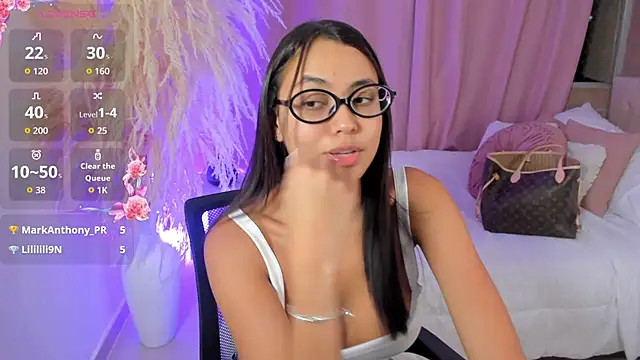 Lucia_brown1 webcam