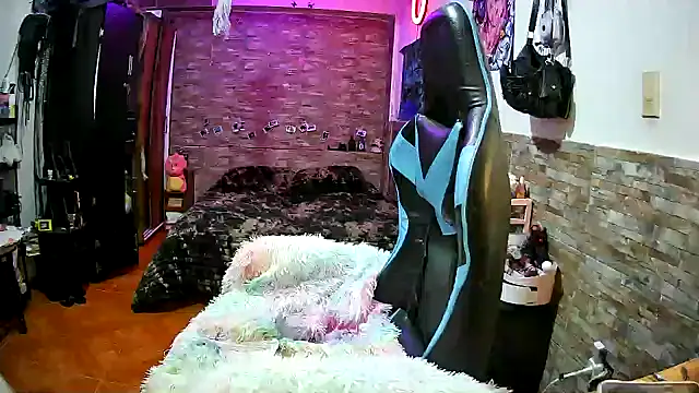 AngelaQueen_