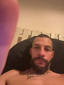 Lebarbu69020 live cam on StripChat
