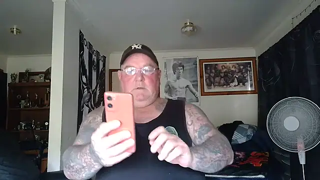 KINKYBLUEYES69