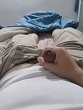 engineer_1980 live cam preview