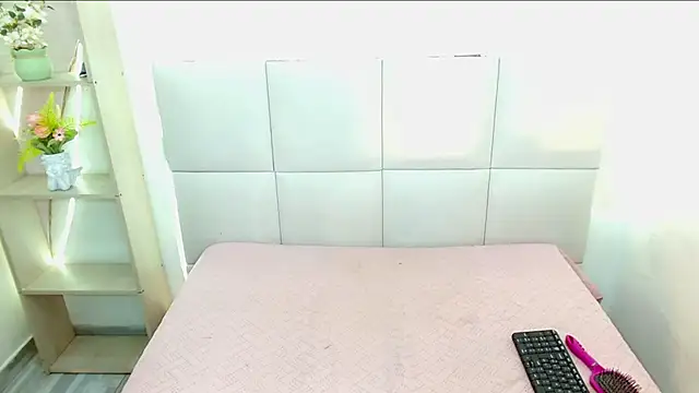 natashaislerxxx webcam
