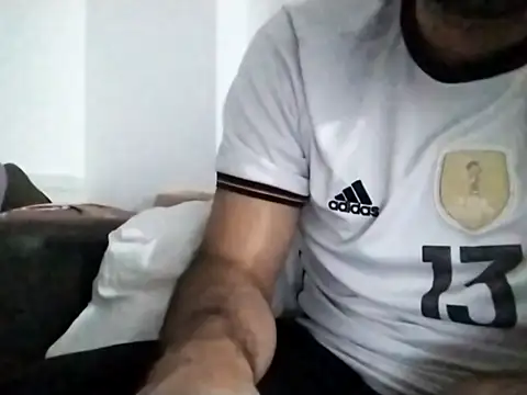 LitteDickKZYY webcam