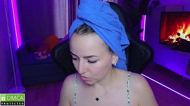 Mira_Mermayd webcam