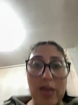 croftsmila live sex cam