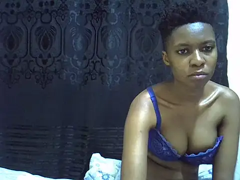 prettyy_joy live cam on StripChat