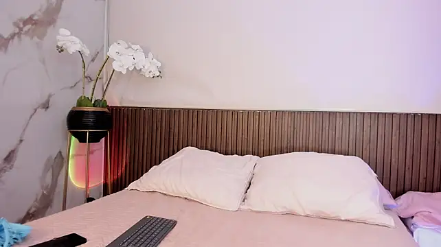 kendallrose__ webcam
