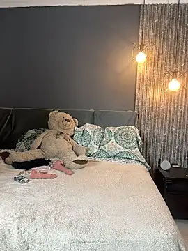 MelanieBaez_ webcam
