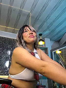 Saraa-Love webcam