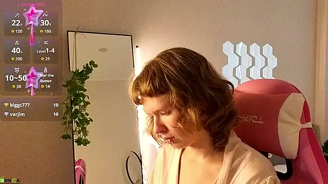 VioletDesiree webcam