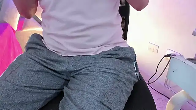 AnddieBaker webcam