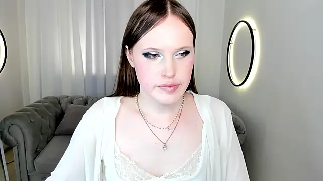 EffieMinki webcam