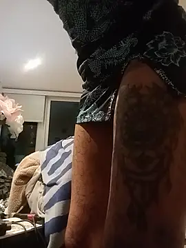 Tannedtattooed69 live cam preview