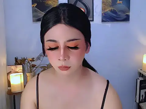 Bini_Red live cam preview
