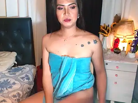 Gwensweetcum webcam
