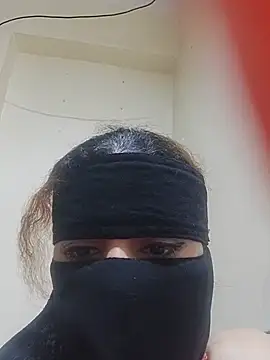 Queen-12345 webcam