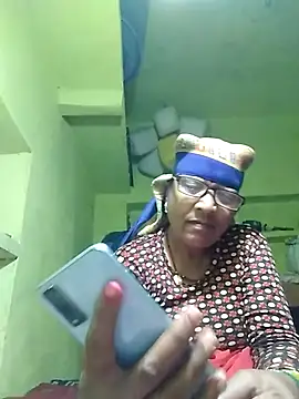 HotLoomaraj29 webcam
