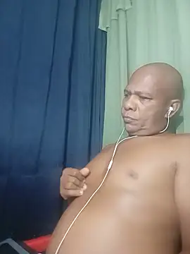 bigblackcock75 live cam preview