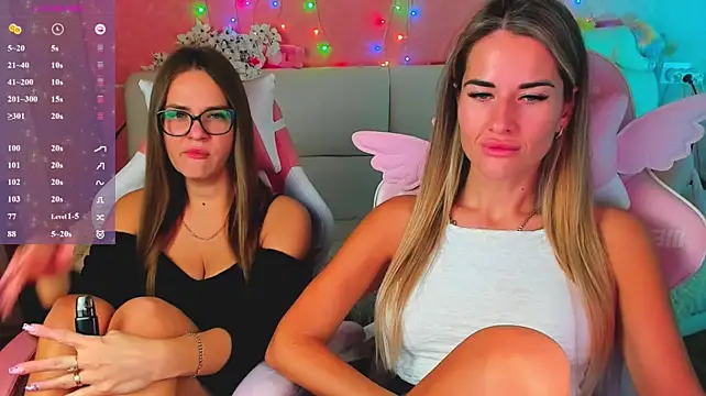 hotty_girls_here webcam