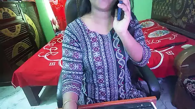 BengaliQueenStar webcam