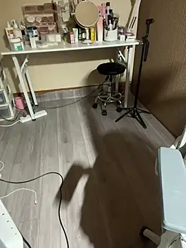 Mina048 webcam