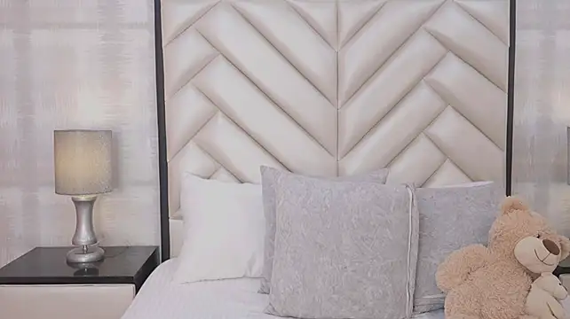 KikiiLove live cam preview