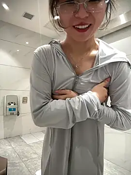 niannian-999 live sex cam