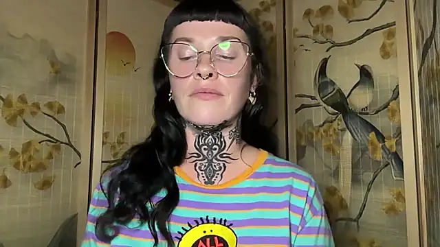 Marcelinegoddess webcam