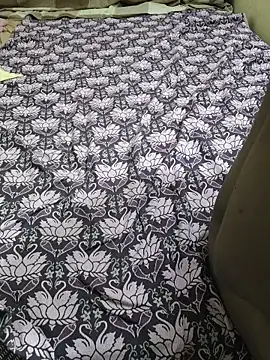 Lilly_ellow webcam