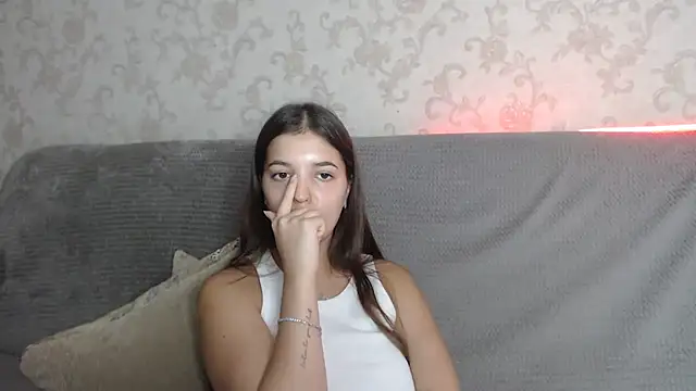 ChicGirl webcam