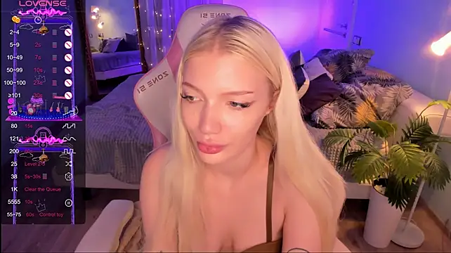 AnyaTaylor_