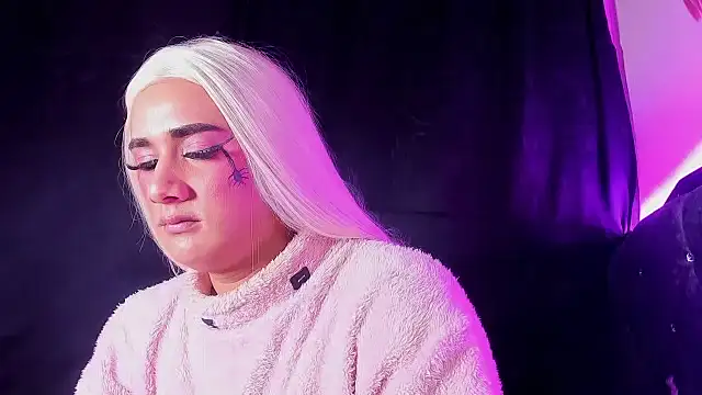 Marian_Cristal webcam