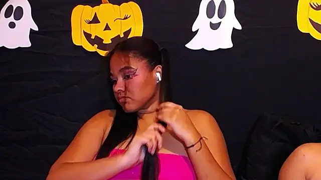 Amara_Diamond_1 webcam