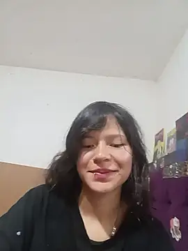 Ninffa_sweet25 live cam on StripChat