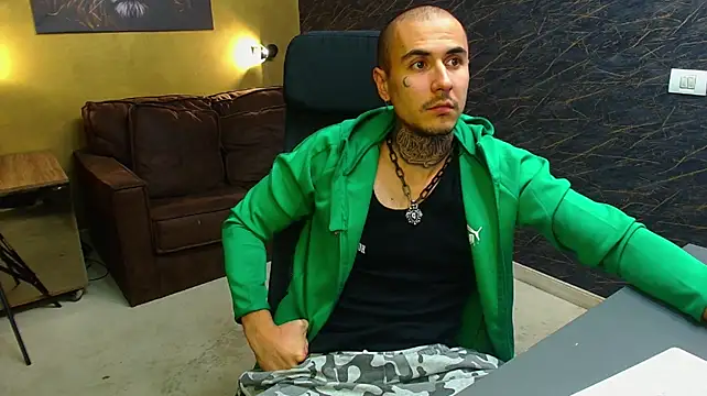 RomeoBodhi webcam