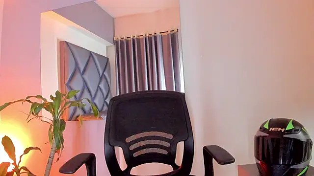 Ithan_Hott webcam
