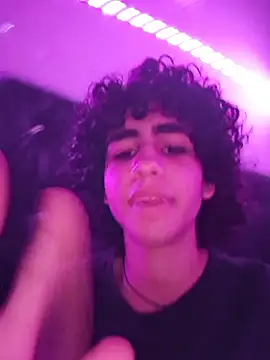 bad_monster_uwu webcam