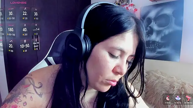 AilynRed webcam