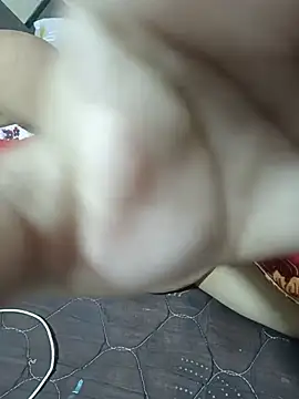 DipaliAliya webcam