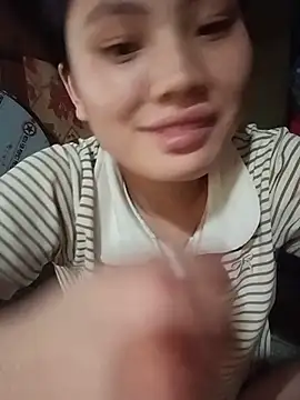 Hilary-123 webcam