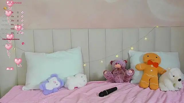 AdeleSilvy webcam