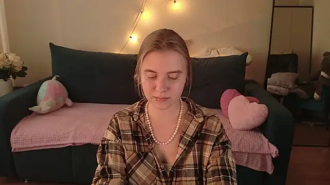 Viki_Charm webcam