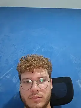 AlphaCockMen webcam