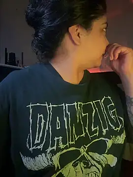 kimmiakiss22 webcam
